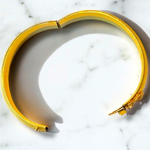 Vintage Estate 18K 750 Yellow Gold 11mm Wide Bangle Bracelet BEAUTIFUL! - Picture 11 of 16